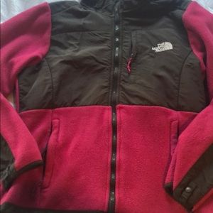 Cute North face jacket !!!